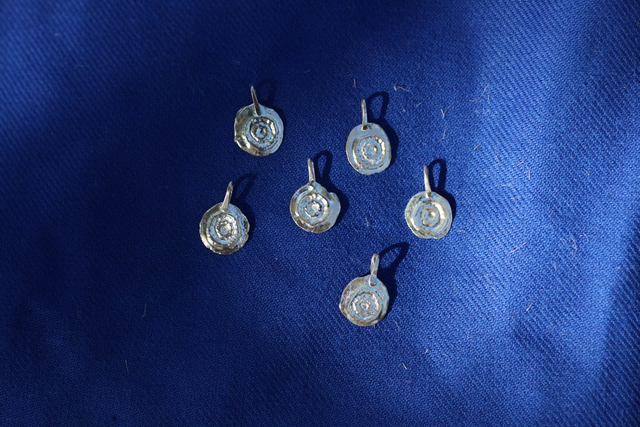 Collier Íchnos