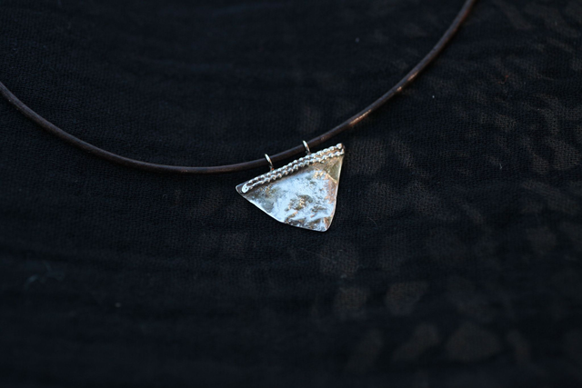 Collier Pýramis